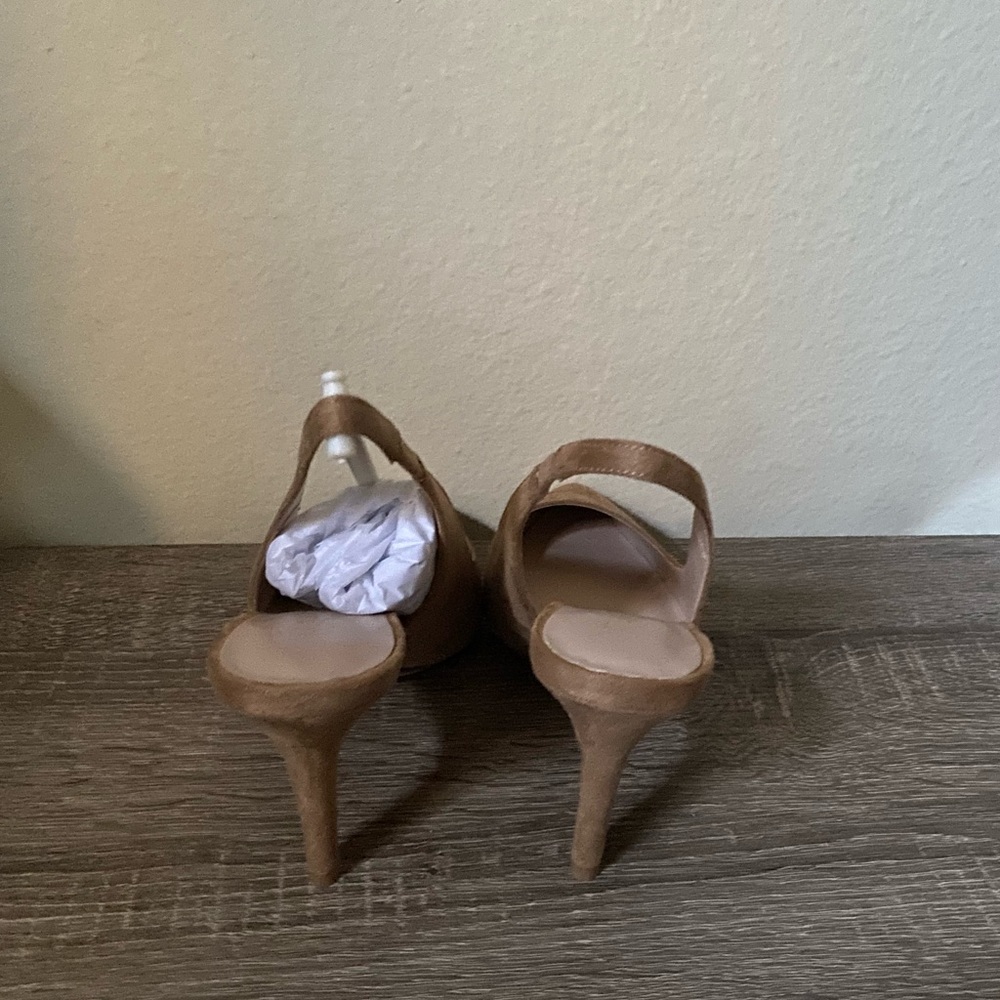 Raye Heels - Picture 3 of 5